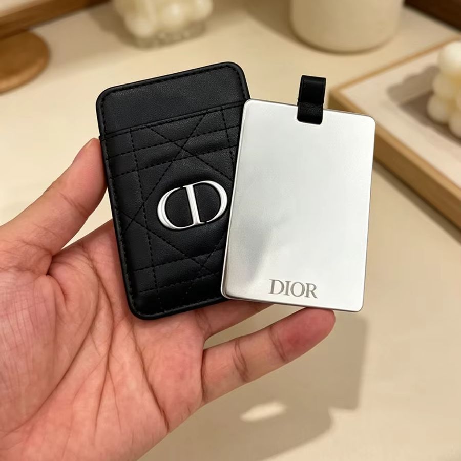 Dior Dior’s Bag Multi-function - Perfume Fine Fragrance ulasan dan harga
